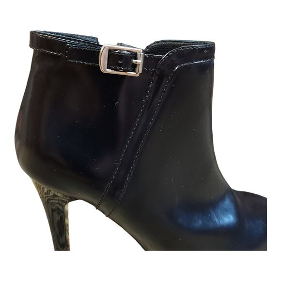 Chloé Black Leather Stiletto Ankle Boot with Ankle Strap Detail Women's 35.5 - Picture 2 of 11